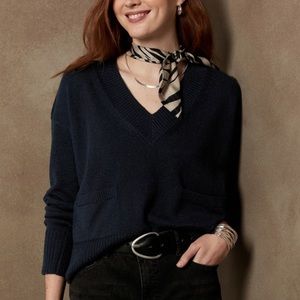 Banana Republic Pocket V-Neck Sweater - NWT - Navy Blue - Large